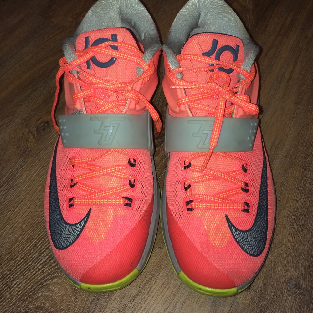 Nike KD Basketball Shoe