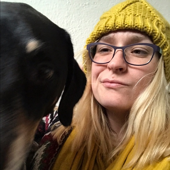 Meet your Posher, Caroline - Picture 3 of 4