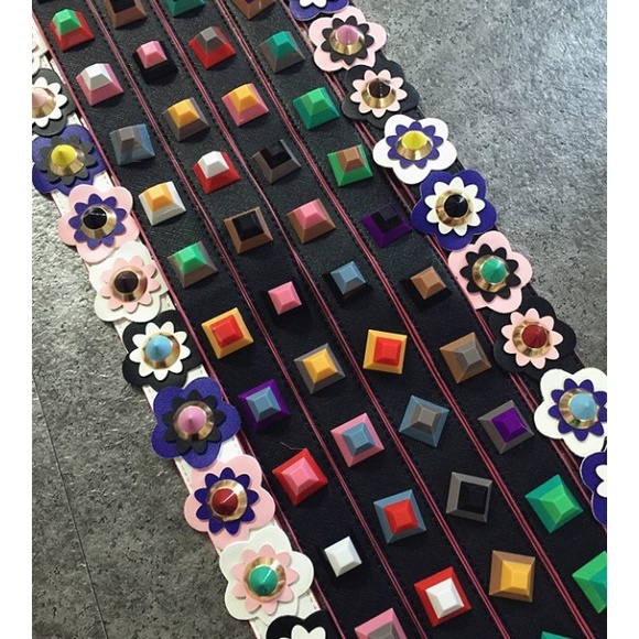 Trendy Strap. Price is for a limited time ! - Picture 2 of 4