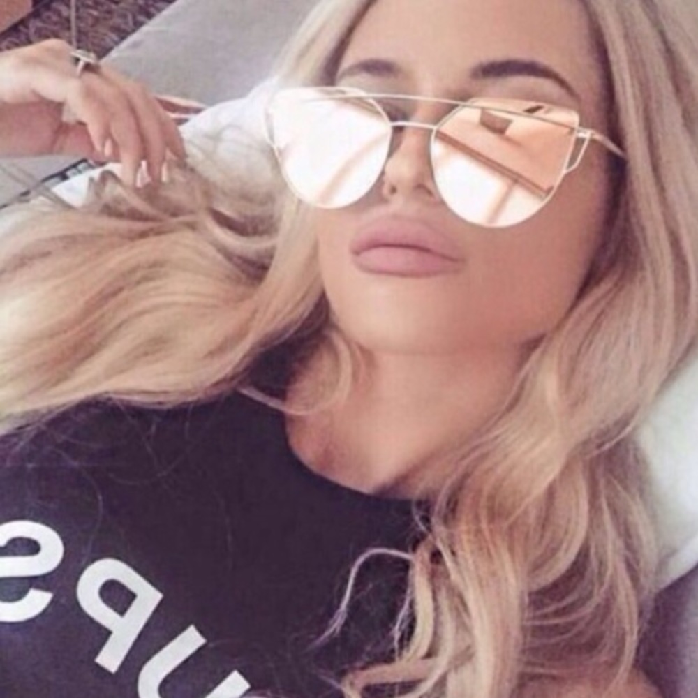 RESTOCKED🔃//rose gold cat-eye sunglasses