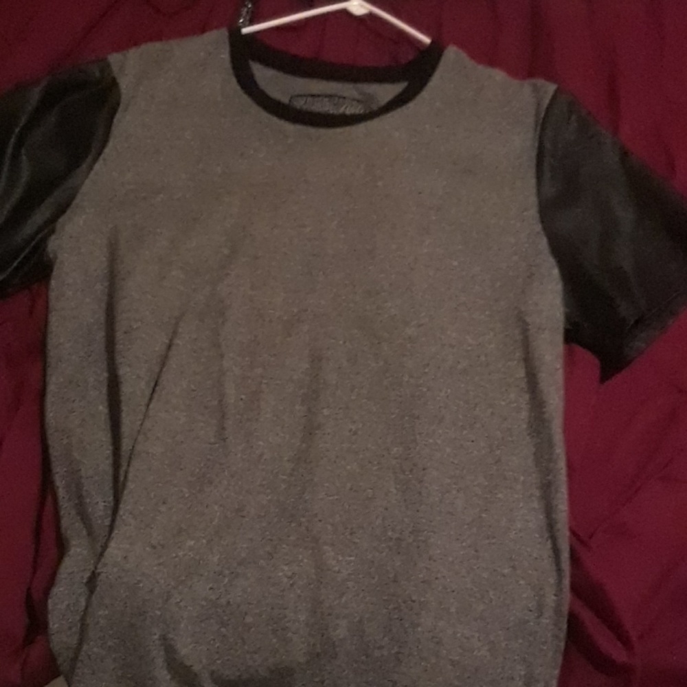 Brooklyn cloth shirt
