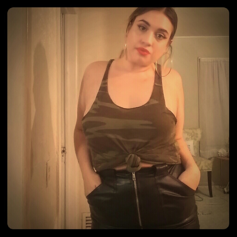 THIN CAMOFLAGE TANK!