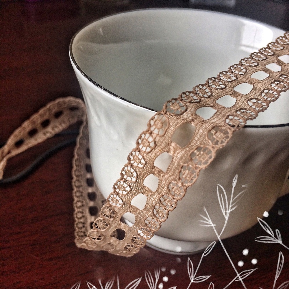 Light Tan Lace Headband
