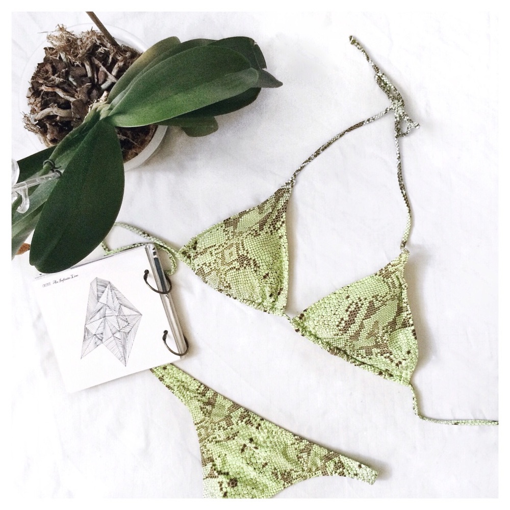 NEW!Sexy green snake skin print