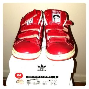Adidas (adicolor) color series Betty Boop R4