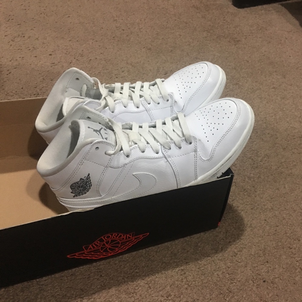 Air Jordan Mid I Size 9.5