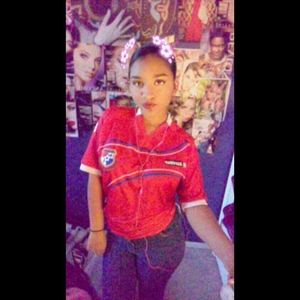 Meet your Posher, Yleana