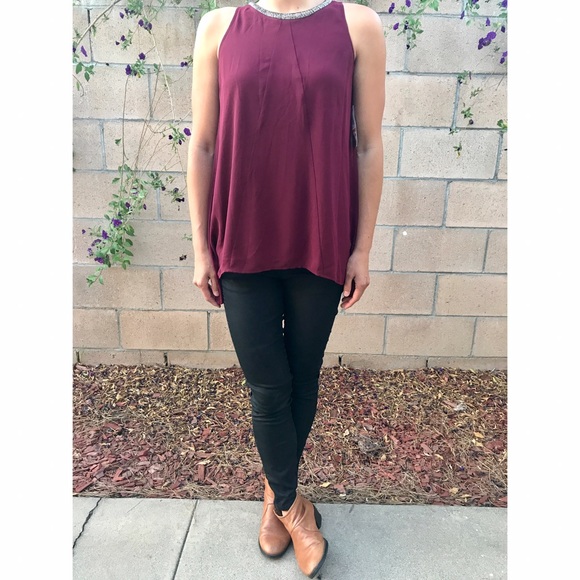 Dressy burgundy Alfani top - Picture 2 of 4