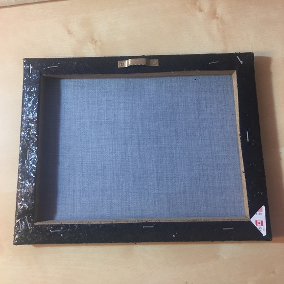 Wall decor - Picture 2 of 2