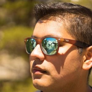 Meet your Posher, Adrian