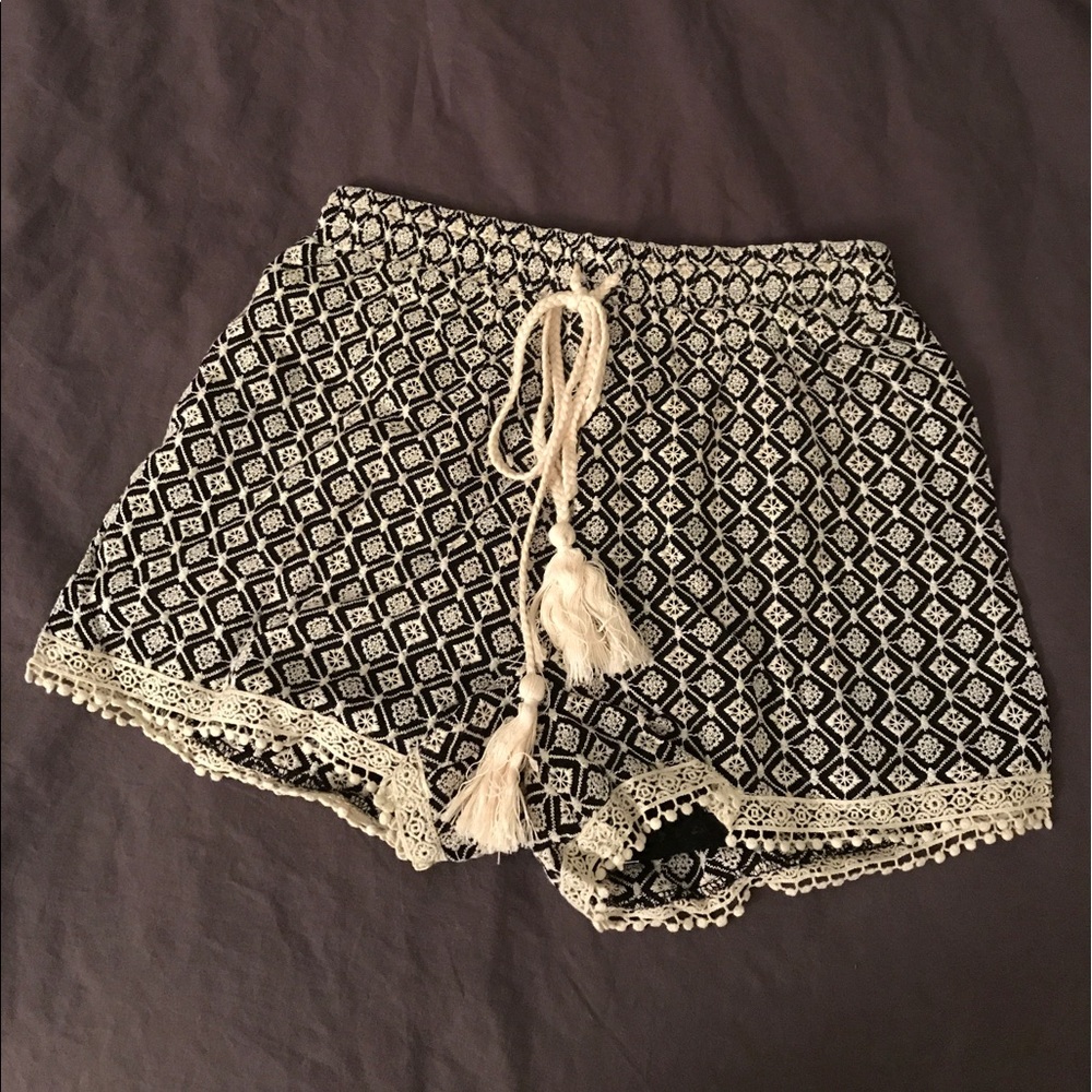 Embroidered Shorts w/ Lace Detail