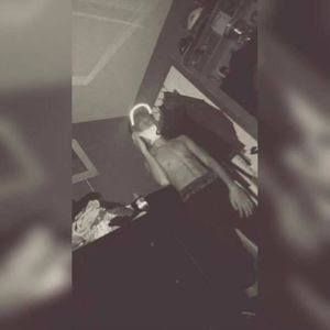 Meet your Posher, Ean