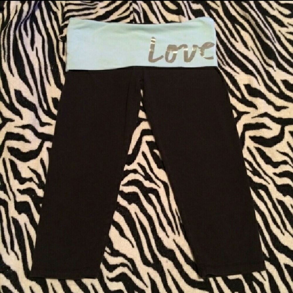 Pink Victoria's Secret Cropped Yoga Pants