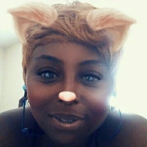 Meet your Posher, Felice