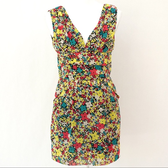 BCBGeneration Dresses & Skirts - BCBGeneration floral cocktail dress