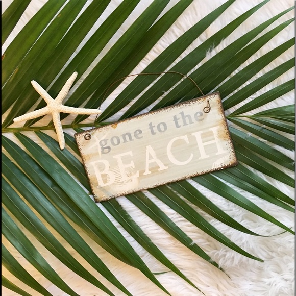 Vintaged Metal Door Sign 'Gone to the ๐ Beach' - Picture 2 of 6