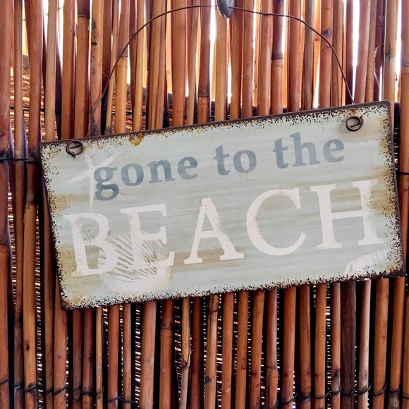 Vintaged Metal Door Sign 'Gone to the ๐ Beach' - Picture 3 of 6