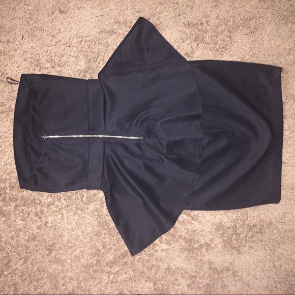 BLACK STRAPLESS PEPLUM DRESS - Picture 2 of 2