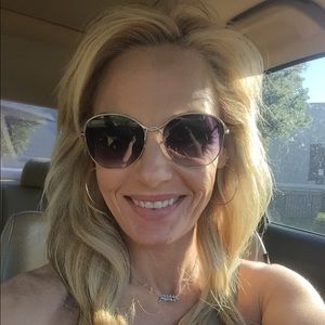 Meet your Posher, Kristina