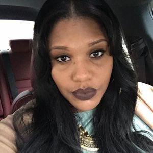 Meet your Posher, Sarina