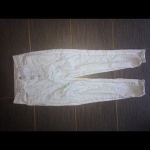 Light wash mom jeans from New Look