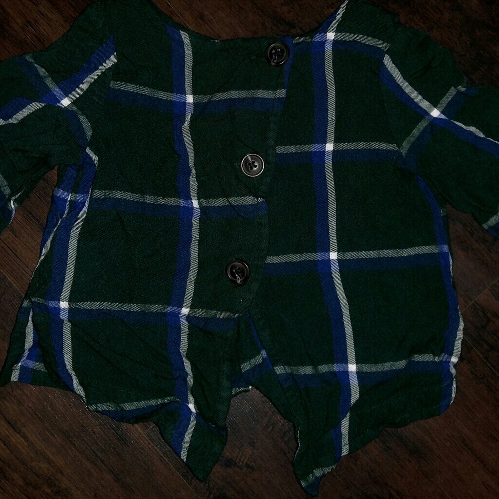 Super cute plaid shirt - Picture 7 of 7