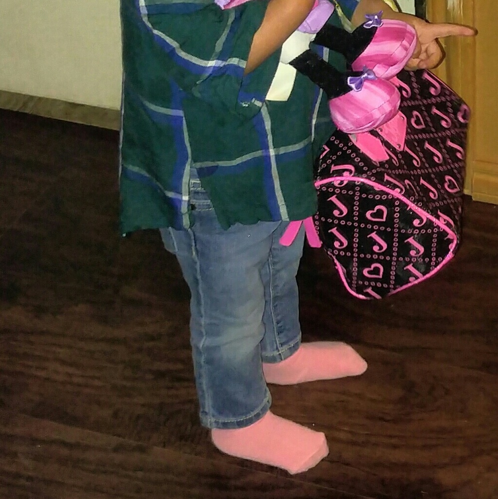 Super cute plaid shirt - Picture 5 of 7