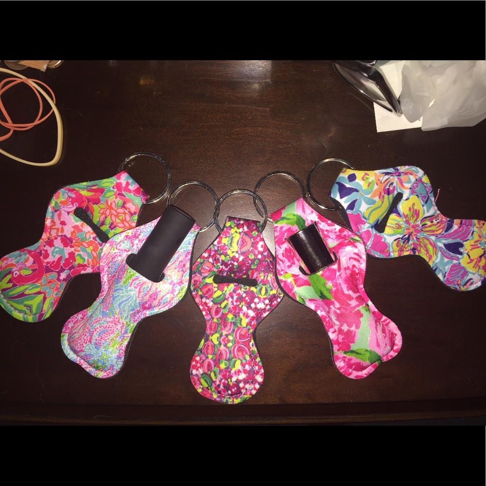 Lilly P keychain chapstick holder - Picture 2 of 4