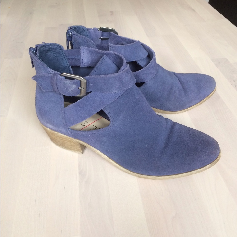 Indigo *SOLE SOCIETY* Ankle Booties 7.5