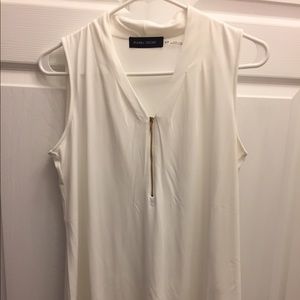 Ivanka Trump sleeveless shirt