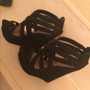 Steve Madden size 6.5 wedges