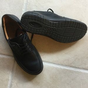 💥💥ECCO MOC TOE LACE- UP SHOES💥💥 NWOT MUST SELL