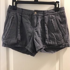 Grey linen & cotton low rise shorts