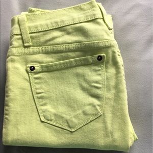 Vibrant light green jeggings