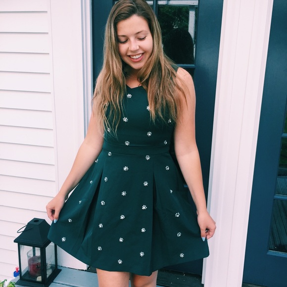 Modcloth Dresses & Skirts - Modcloth Emerald gem skater dress