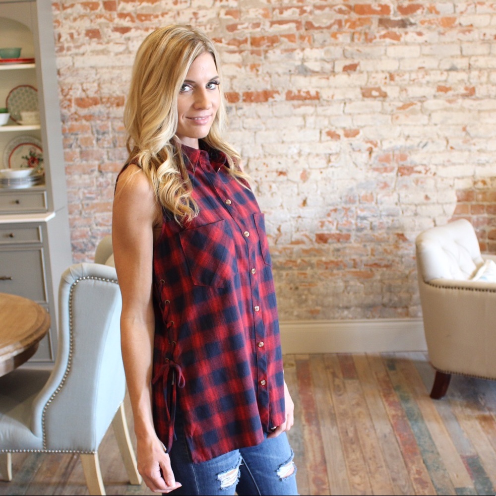Sleeveless plaid button down with lace up sides - Picture 7 of 8