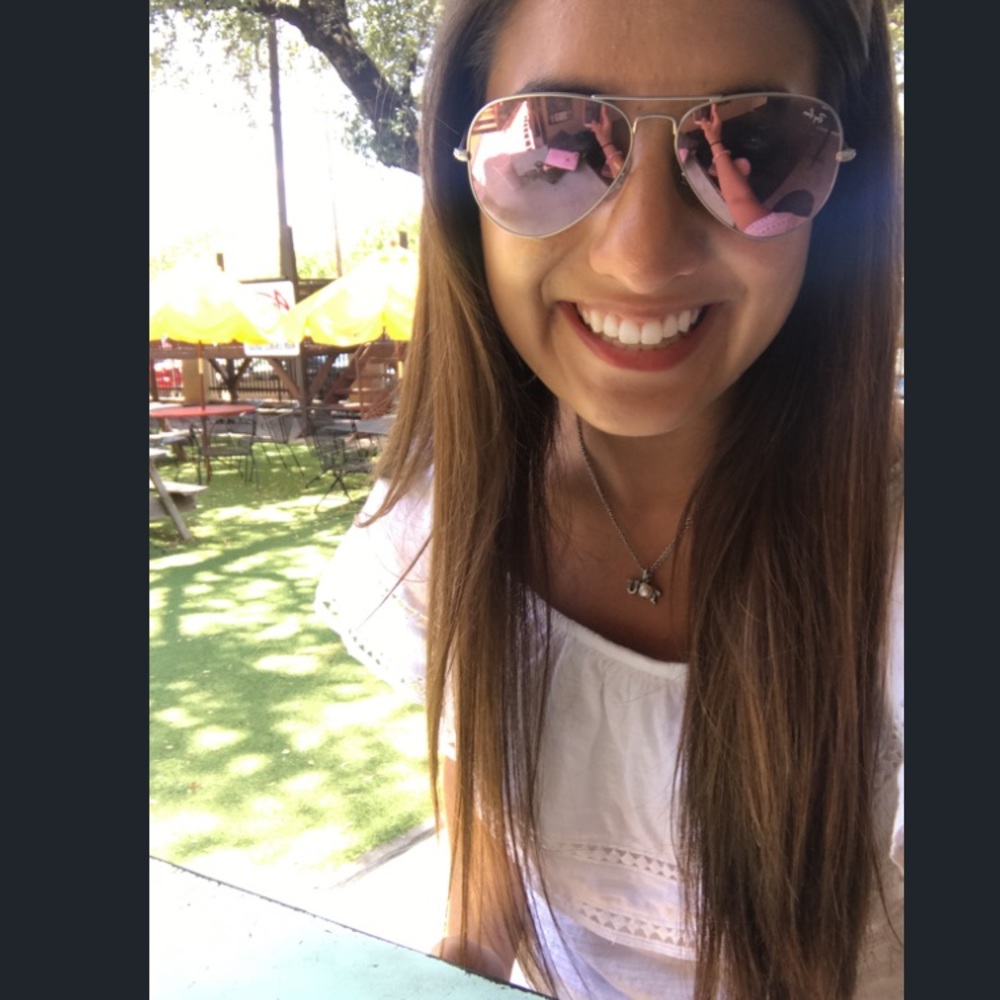 Meet your Posher, Lizzie