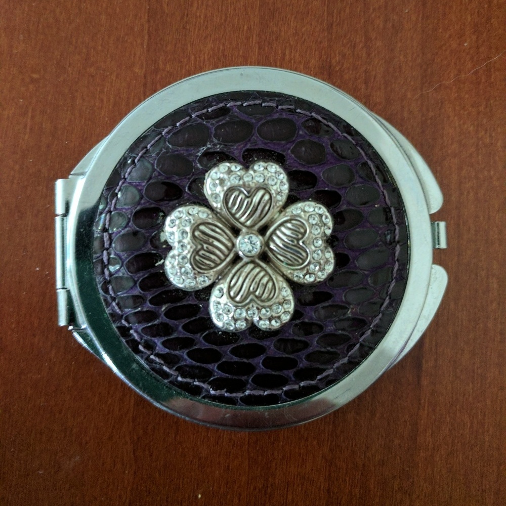 Brighton compact mirror