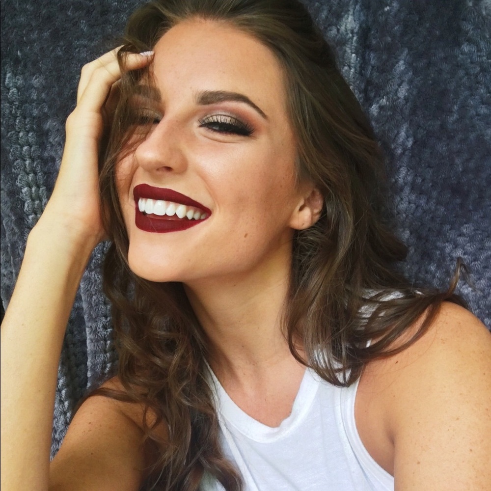 Meet your Posher, Brielle