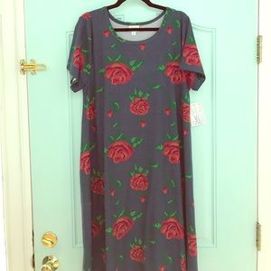 LuLaRoe Carly XL pixelated roses NWT