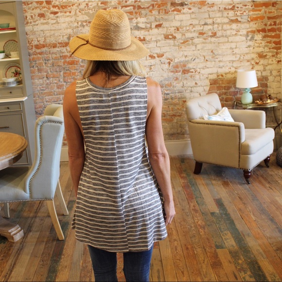 ✨LAST Soft gray striped knit tank with drop sides - Picture 3 of 3