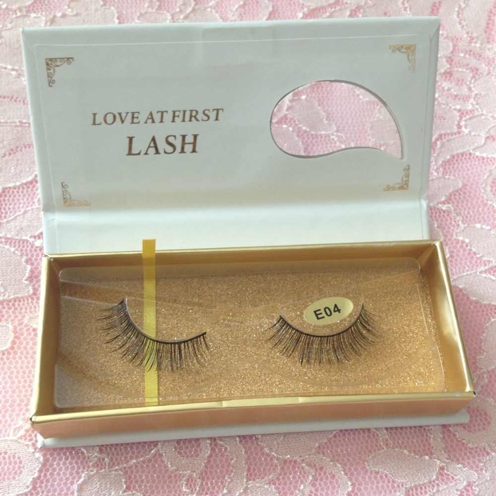 CRUELTY FREE MINK LASHES "THE NATURALIST"