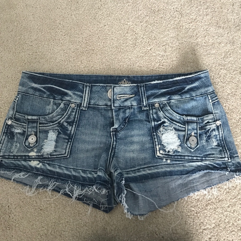 Almost Famous shorts