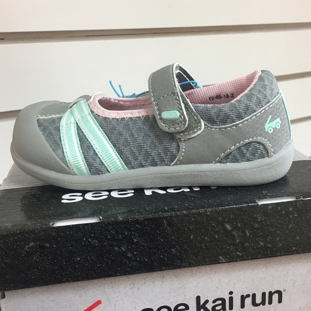 NWT Free Shipping Millennium Water Shoes
