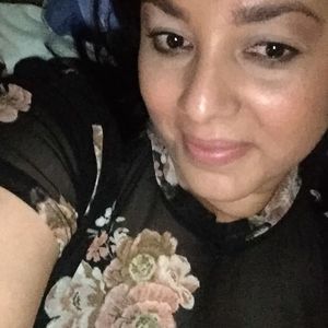 Meet your Posher, Irasema