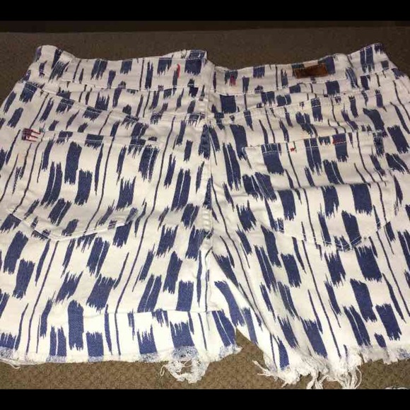 Color Patch - Picture 2 of 3