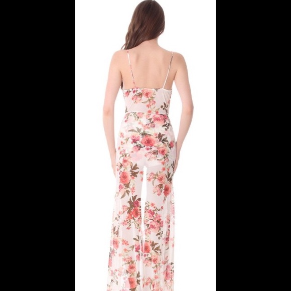 Beautiful brand new romper - Picture 2 of 4