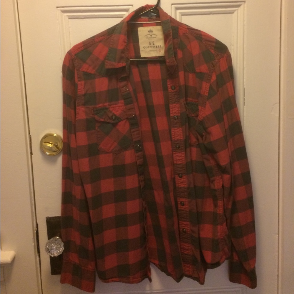 Black and red plaid w/ snaps
