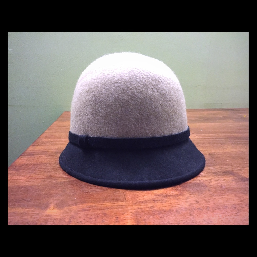 Ladies wool hat