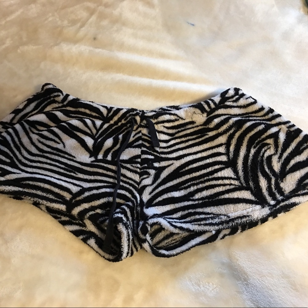 Zebra pajama shorts